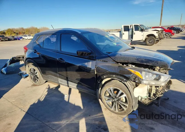 3N1CP5CV7LL484823: 99510015