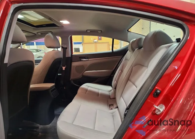 5NPD84LF1JH273941: 74446255