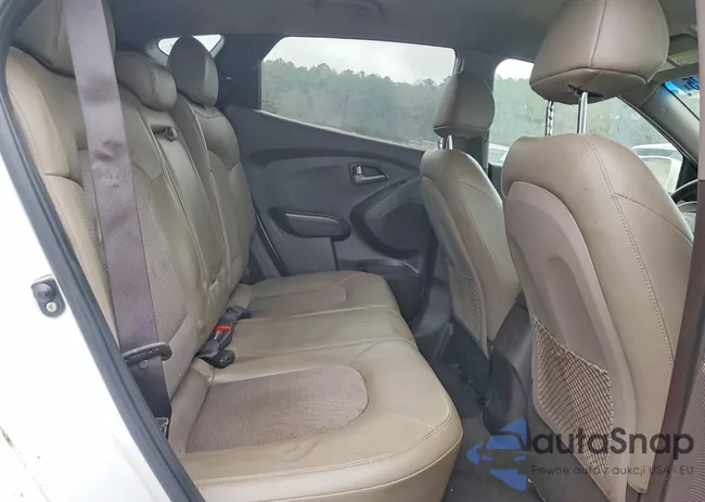 KM8JTCAFXFU999269: 74026075