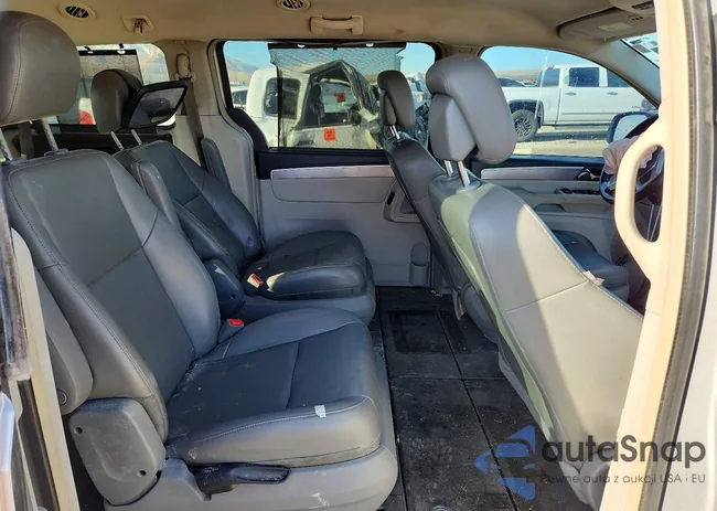 2V4RW3DG3BR740378: 73445805