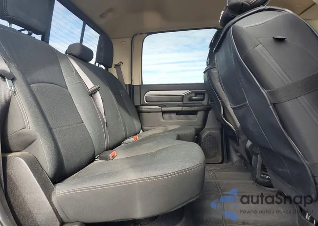 3C6UR5CL2LG257954: 73065075