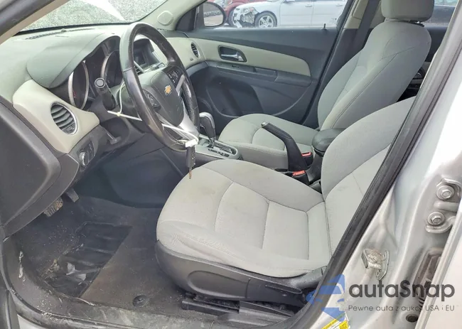 1G1PC5SB2E7108550: 74029335