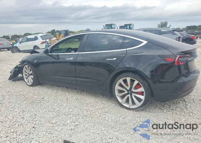 5YJ3E1EB2JF078717: 73721615