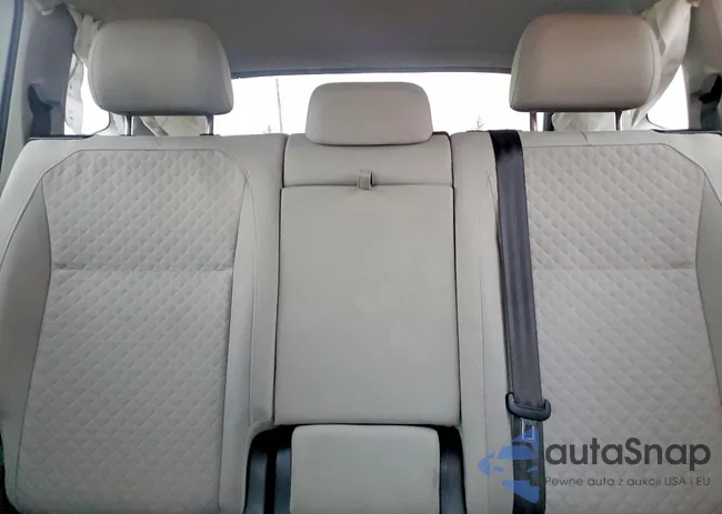 3VV1B7AX0LM141916: 99699365