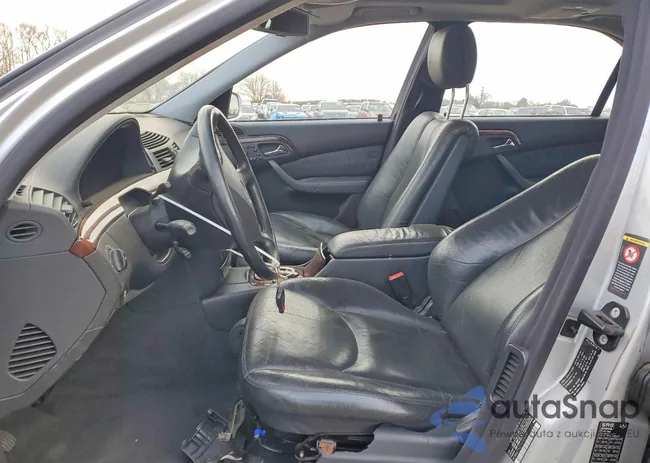 WDBNG75J31A143076: 98875605