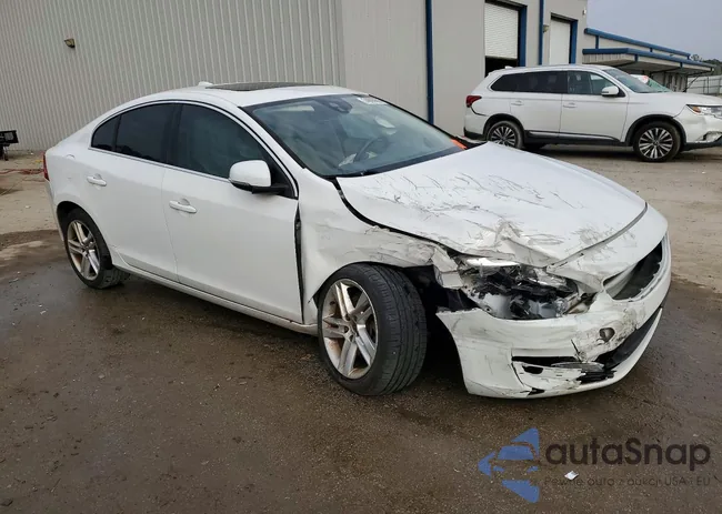 YV140MFK2F1365584: 74896905