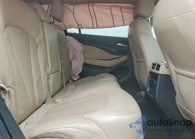 LRBFX1SA8JD016716: 74904555