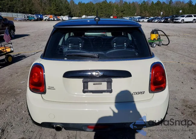 WMWXP5C54J2G63740: 99132915