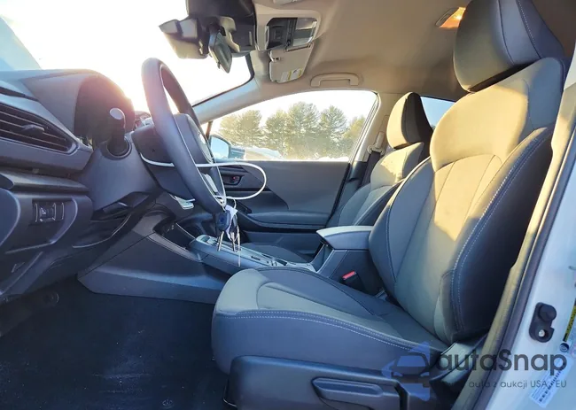 JF2GUABC6R8868004: 73533175