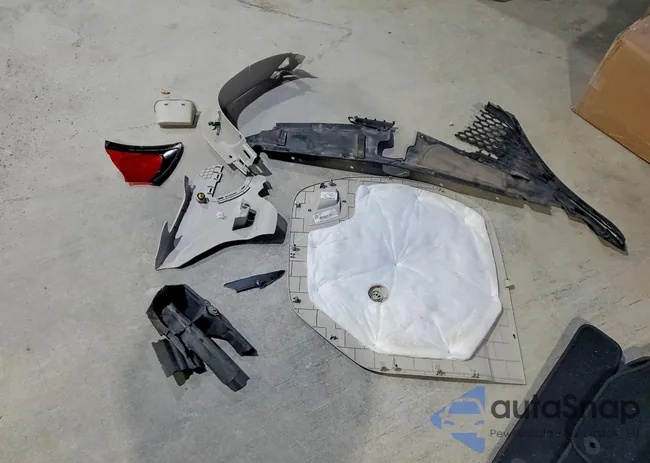 2C4RC1BGXJR233518: 73912085