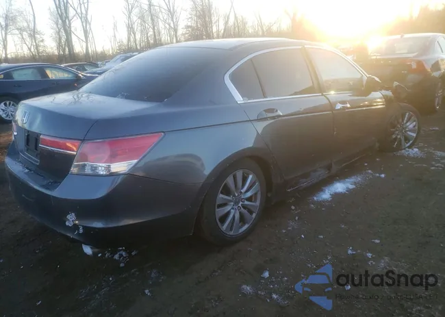 1HGCP2F7XCA068430: 75165935