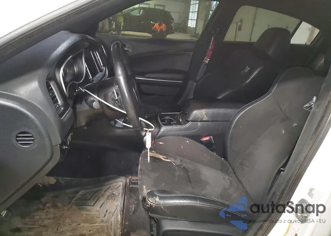 2C3CDXGJXJH157142: 73124445