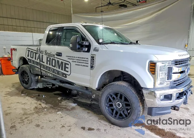 1FT7X2B69KEC72883: 97988395