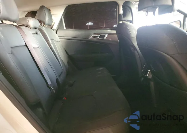 KNDPVCDGXS7263552: 99351985