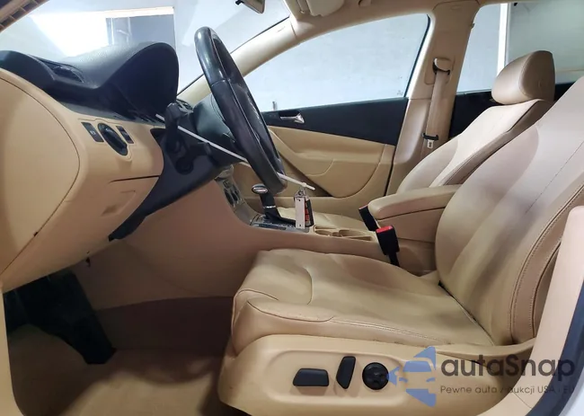 WVWLK73CX8E080640: 99306855