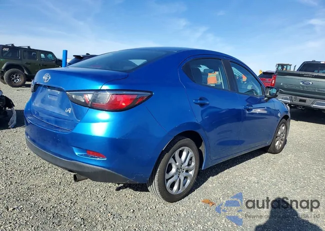 3MYDLBYV7HY183615: 99576495