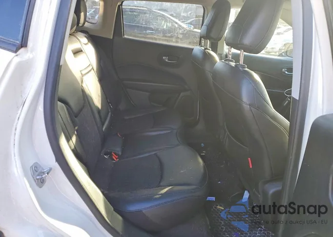 3C4NJDDB4KT627554: 98004015