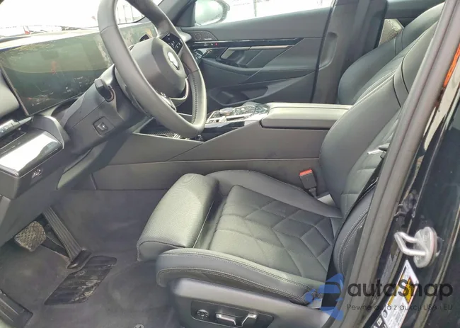 WBA53FJ03TCW32988: 99887575