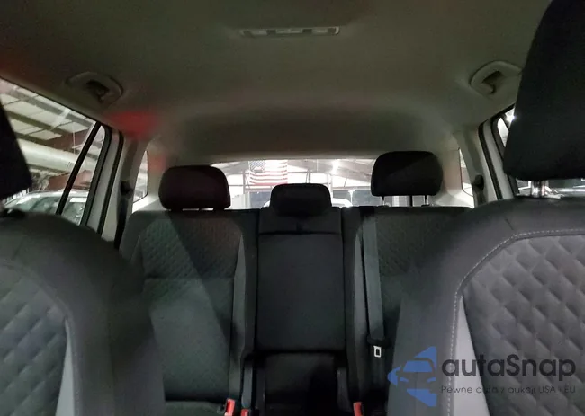 3VV0B7AX3JM049174: 72369585