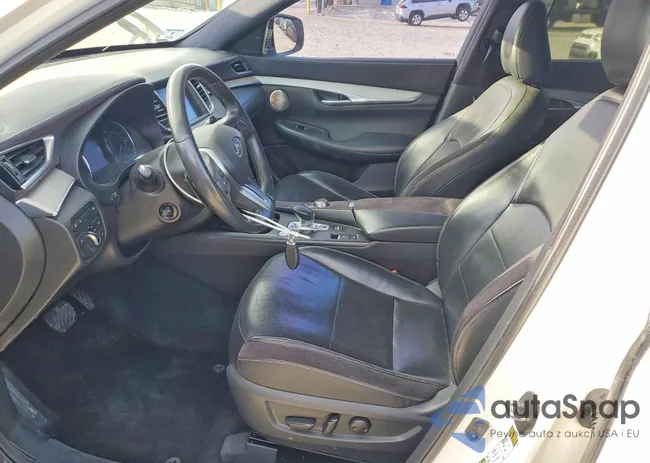 3PCAJ5M37KF102712: 98677145