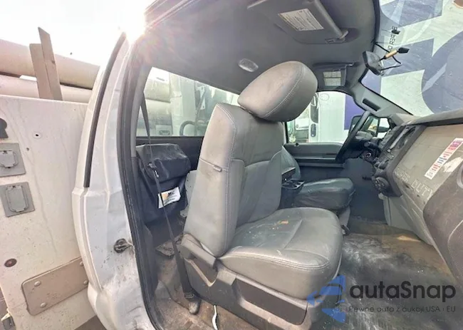 1FDUF4GY3CEC07312: 72273185