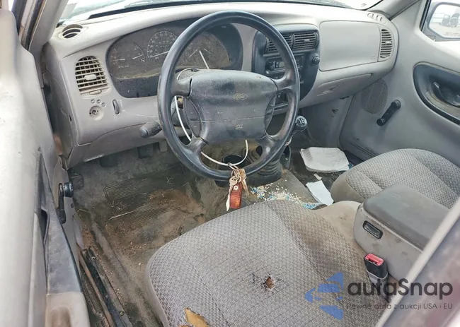 1FTYR14C2WPA25811: 74110565