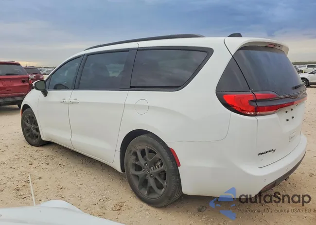 2C4RC1BG0PR508595: 72902985