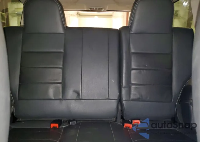 1C4NJPFA8FD358606: 72104865