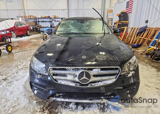 WDDZF4KB2JA318005: 74748195