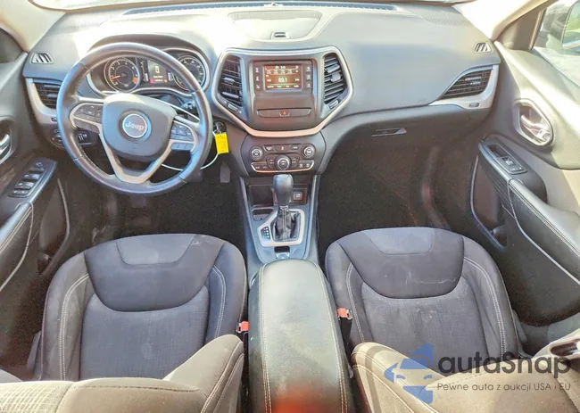 1C4PJLCB8FW589640: 72988785