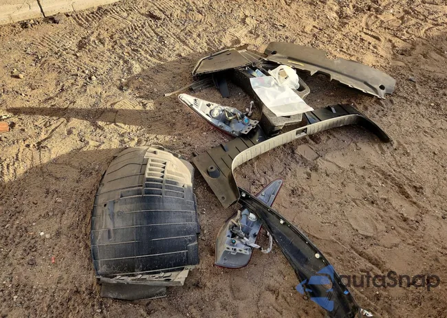 JN1BV7AR0FM411239: 73332195