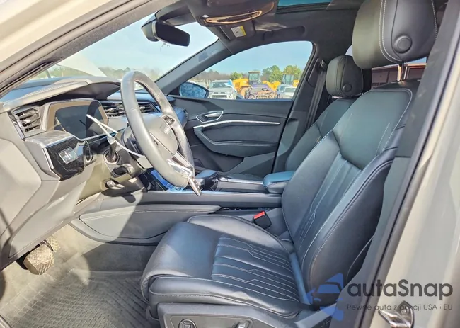 WA1VABGE6NB033459: 72669875