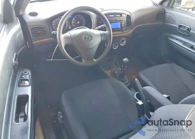 KMHCM3AC9BU195003: 73741805