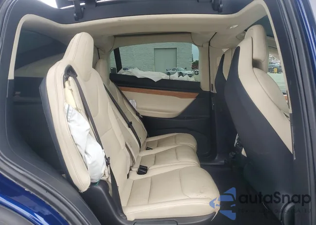 5YJXCAE28KF184856: 98833995