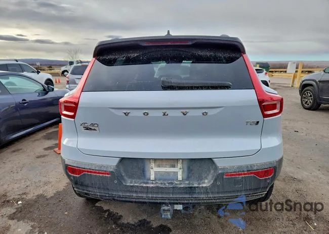 YV4162UM2M2460389: 73677045