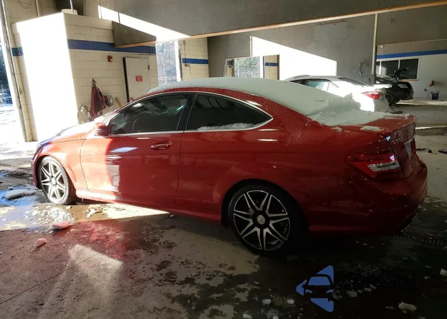 WDDGJ5HB6DG050886: 73863765