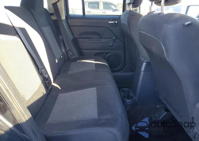 1C4NJPBA7ED689813: 73168055