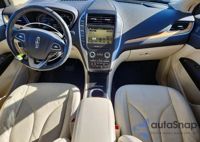 5LMCJ2D99GUJ18137: 73716375