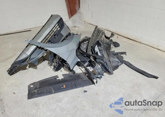 LRBFZPR42PD077310: 98576185