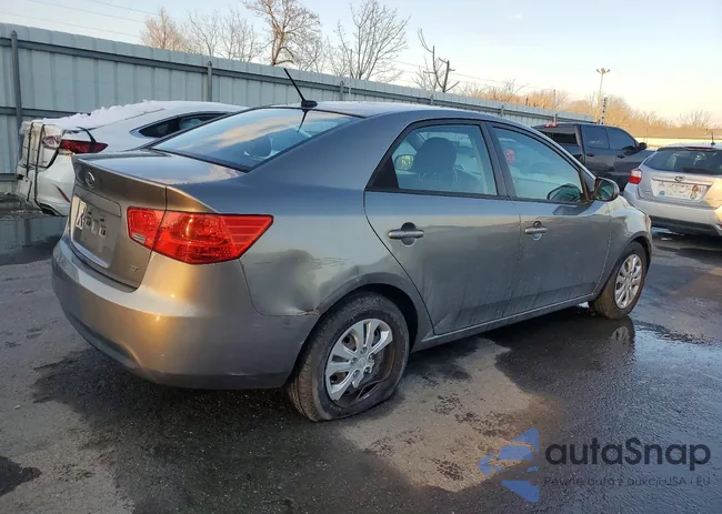 KNAFU4A25C5546853: 72353115