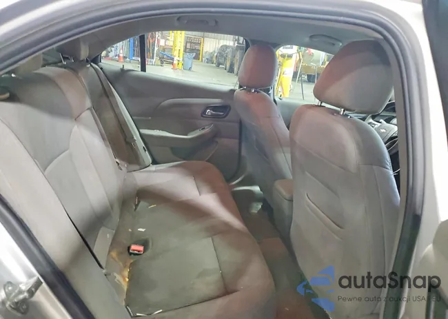 1G11B5SLXFF106439: 72358325