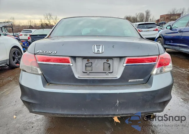 1HGCP2F6XCA245937: 73230395