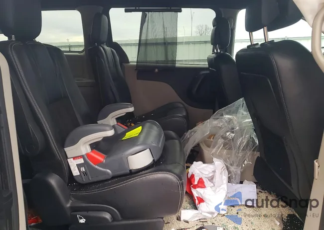 2C4RDGCG2LR153616: 72330945