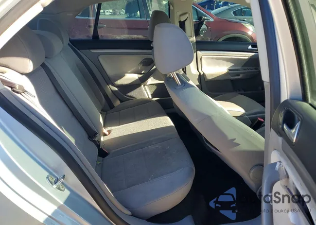 3VWJM71K18M088354: 72683055