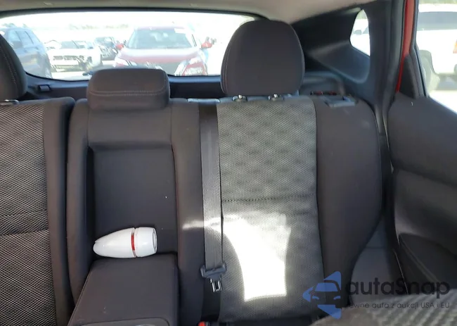 JN1BJ1CP5JW151275: 99760275