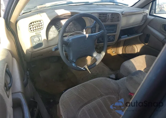 1GCCS19X5W8112171: 99340015