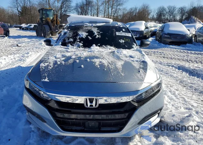 1HGCV1F15KA135932: 74411275