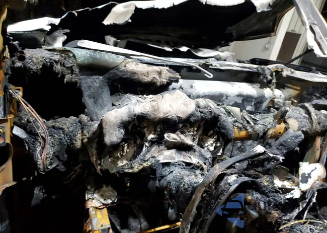 3GCUYGEDXKG147892: 72749455