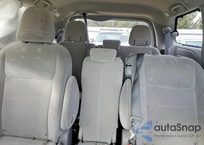 5TDKZ3DC7JS935292: 72198235