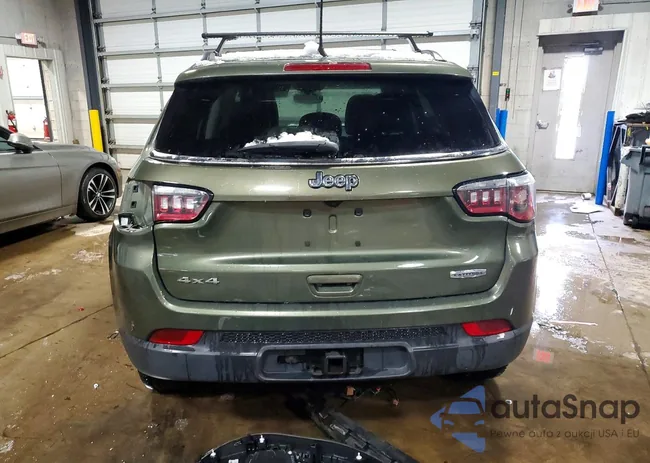 3C4NJDBB2KT646686: 97573275